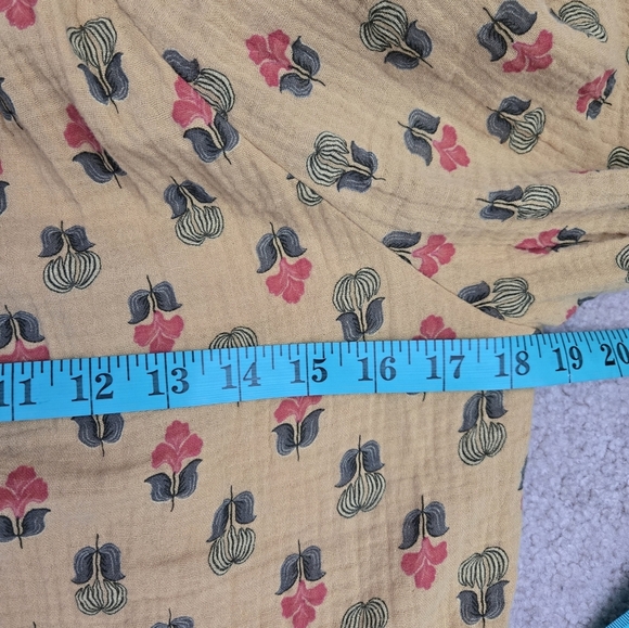 Porridge Anthropologie Elizabeth Floral Yellow Peasant Blouse. Size XS - Picture 13 of 14